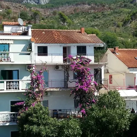 Ivona S Pogledom Na Appartement Podgora (Split-Dalmatia)