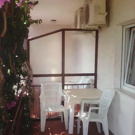 Apartmán Ivona S Pogledom Na Podgora (Split-Dalmatia)